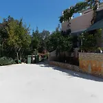 Warm Terrace Apartments