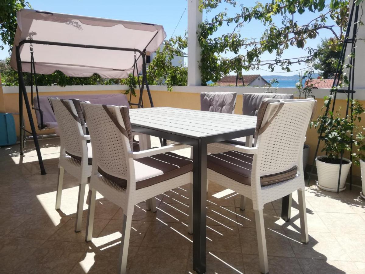 Warm Terrace Apartment *